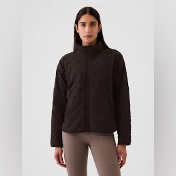 GapFit Quilted Jacket in size Medium. - Picture 1 of 15